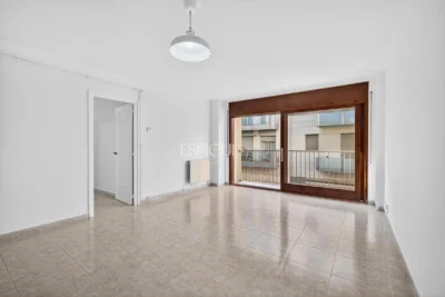 Piso de tres habitaciones alquiler TEMPORAL  (NO VIVIENDA HABITUAL)