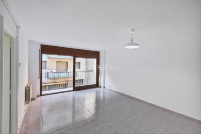 Piso de tres habitaciones alquiler TEMPORAL  (NO VIVIENDA HABITUAL)