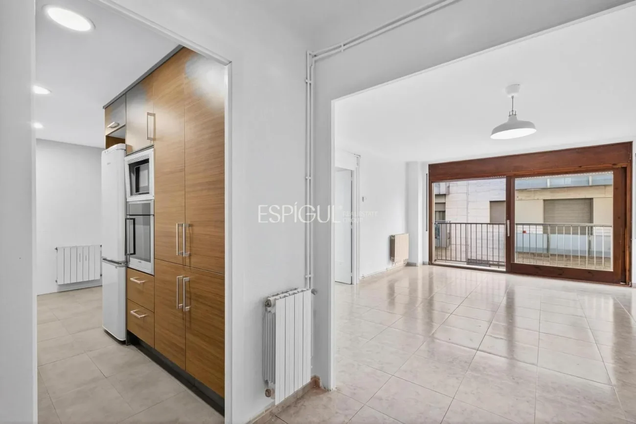 Piso de tres habitaciones alquiler TEMPORAL  (NO VIVIENDA HABITUAL)