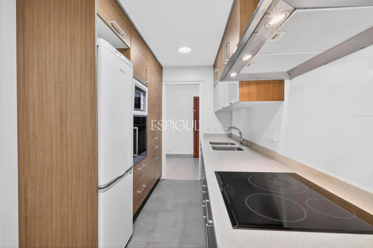 Piso de tres habitaciones alquiler TEMPORAL  (NO VIVIENDA HABITUAL)