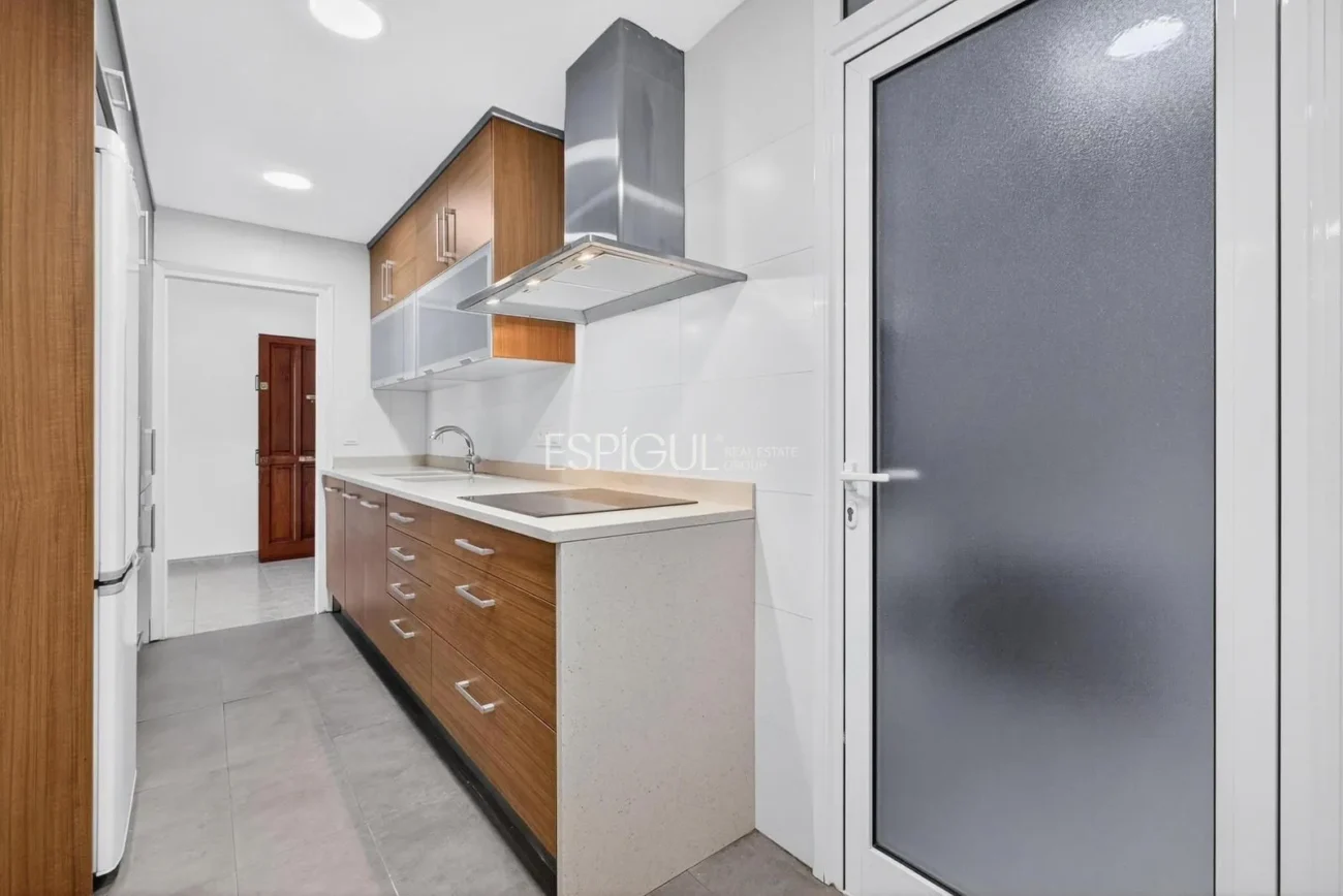 Piso de tres habitaciones alquiler TEMPORAL  (NO VIVIENDA HABITUAL)