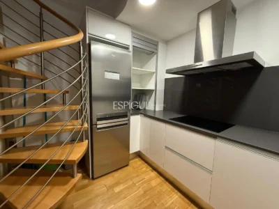 Appartement de trois pièces à louer dans le centre de Gérone