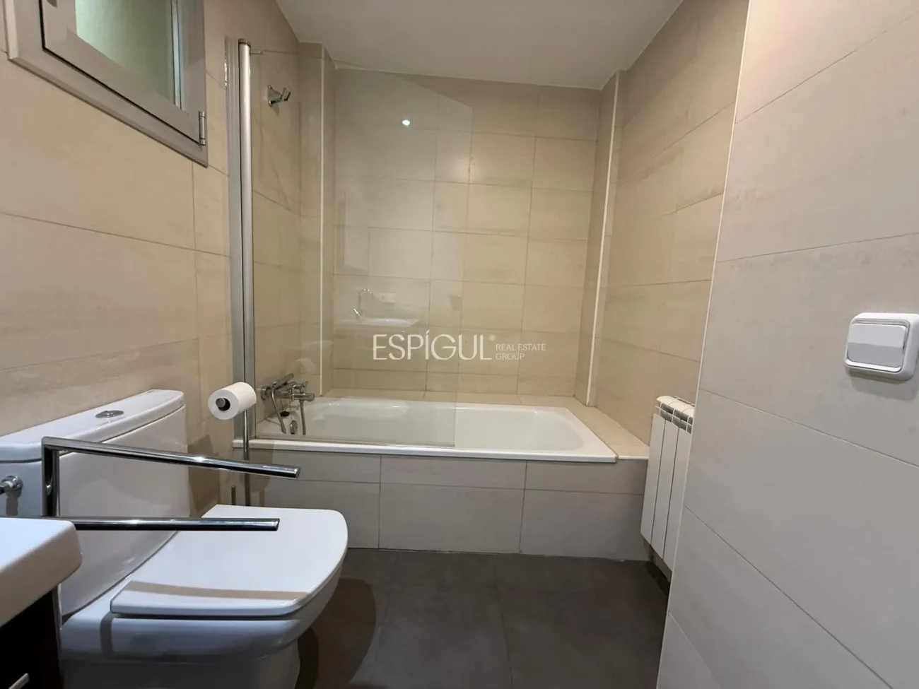 Appartement de trois pièces à louer dans le centre de Gérone