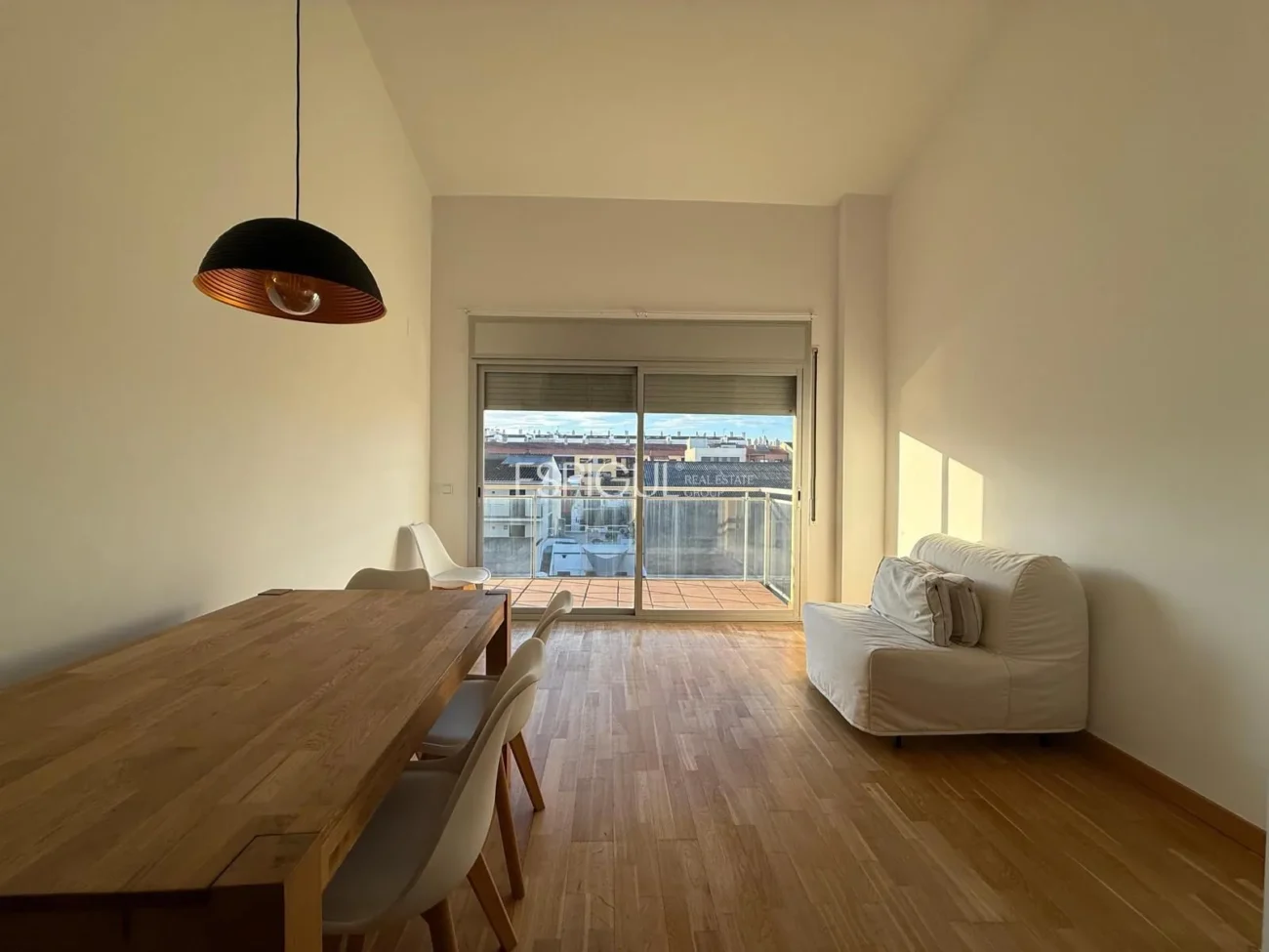 Appartement de trois pièces à louer dans le centre de Gérone