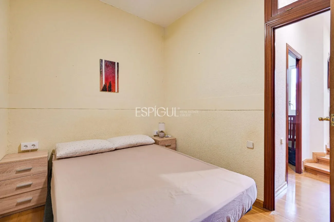 APARTMENT FOR SALE IN THE HEART OF EIXAMPLE
