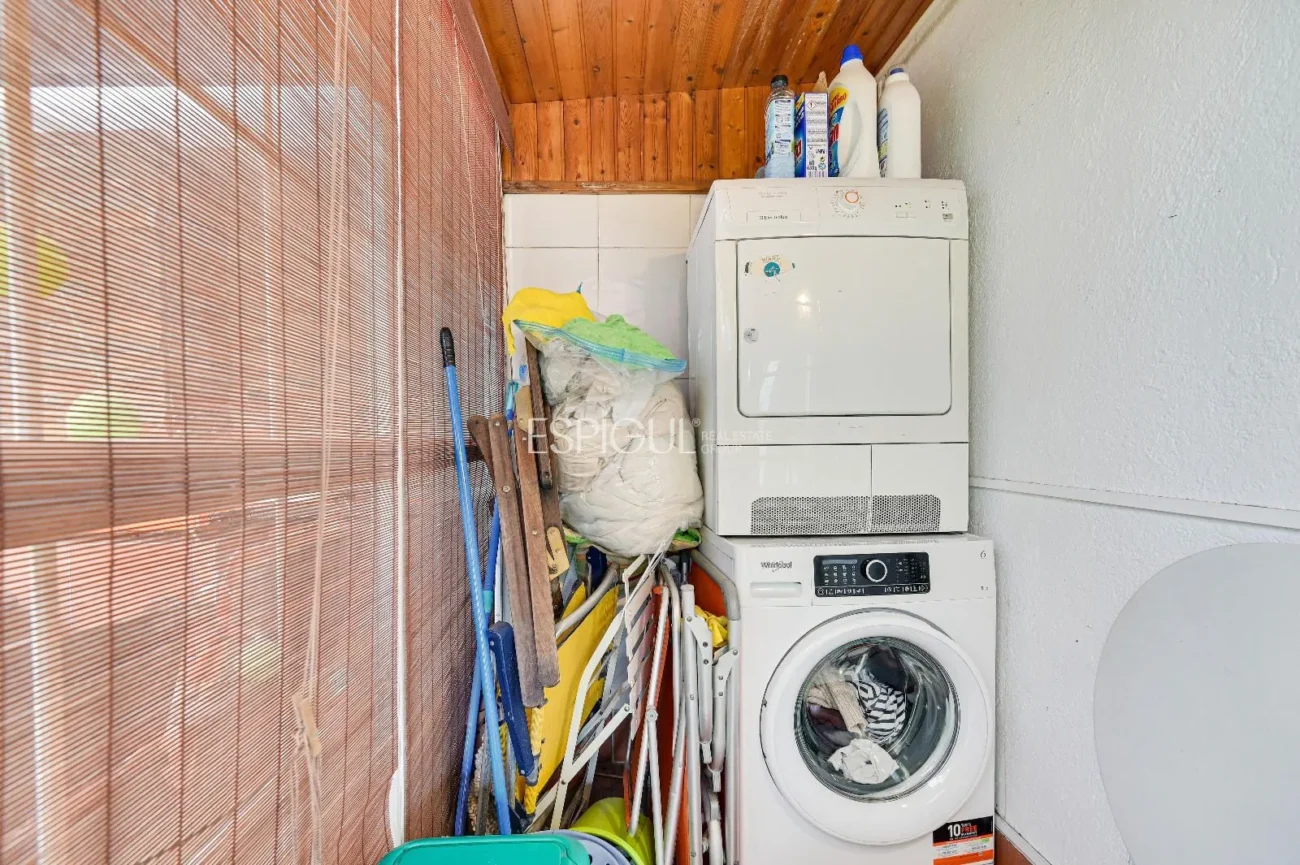 APARTMENT FOR SALE IN THE HEART OF EIXAMPLE