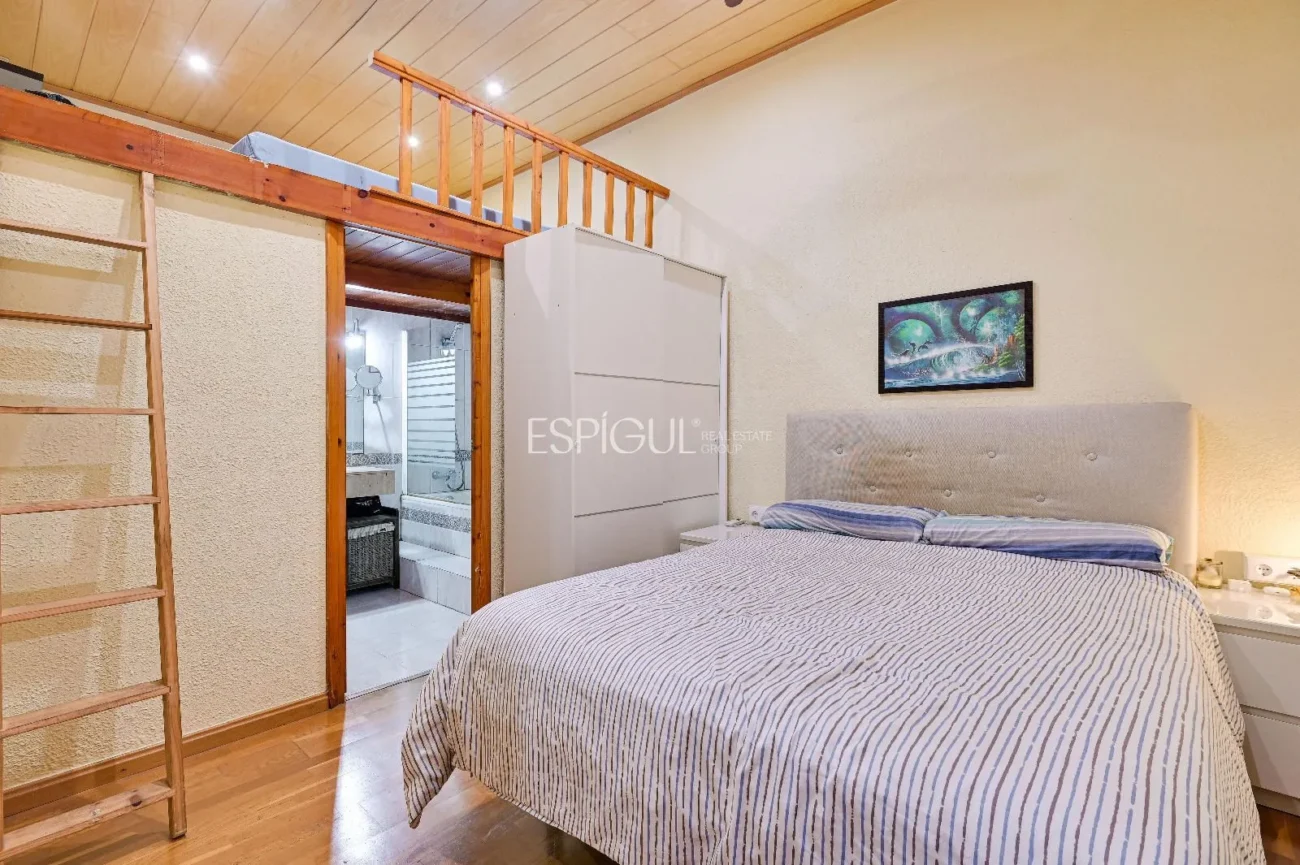 APARTMENT FOR SALE IN THE HEART OF EIXAMPLE