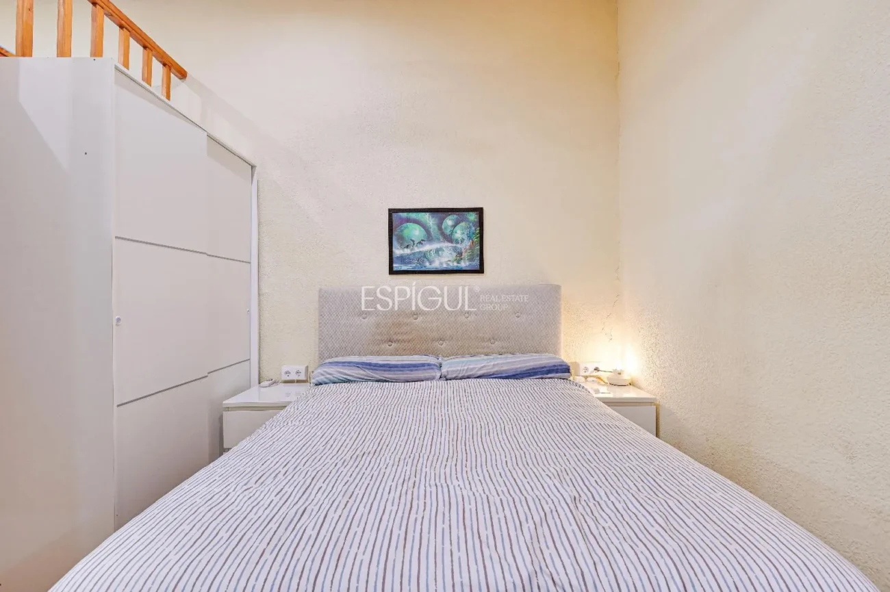 APARTMENT FOR SALE IN THE HEART OF EIXAMPLE