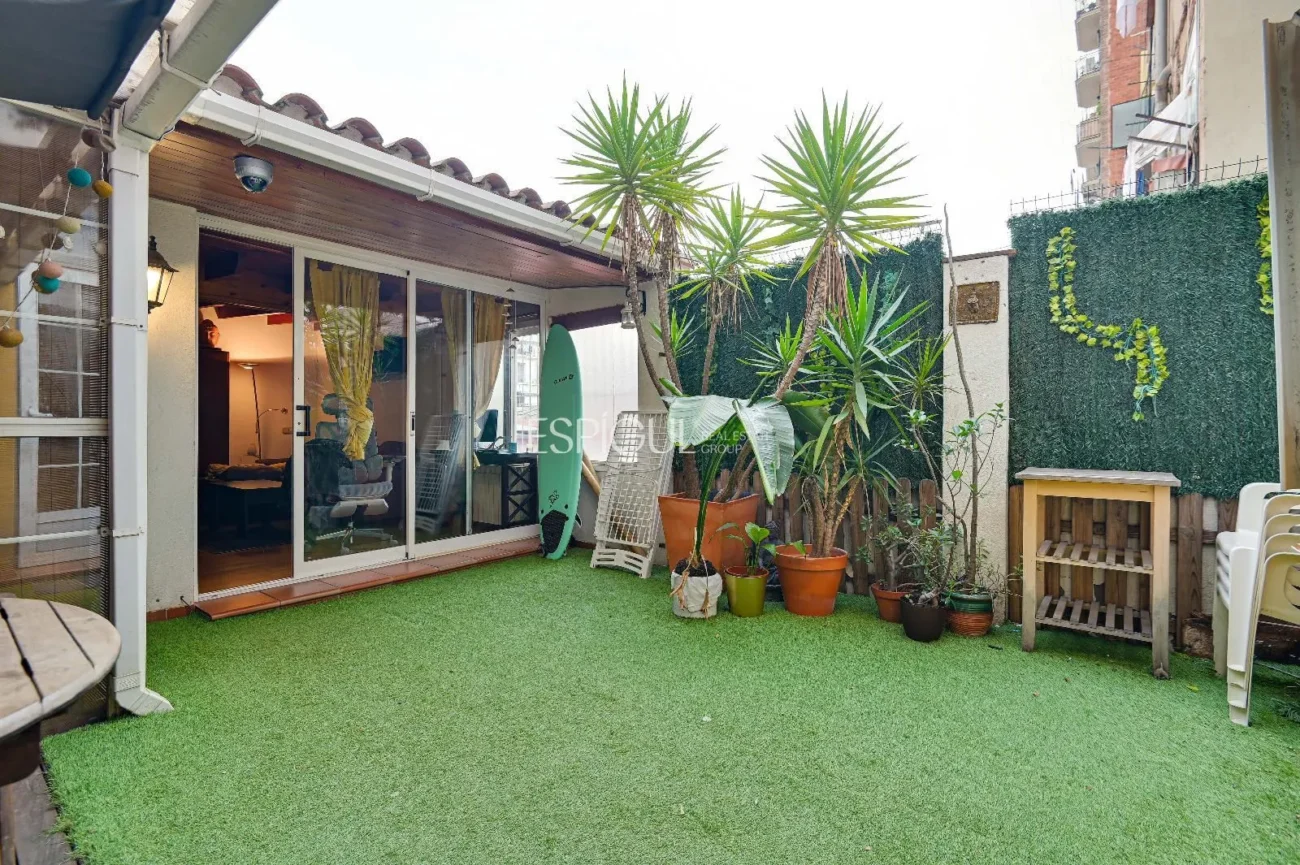 APARTMENT FOR SALE IN THE HEART OF EIXAMPLE