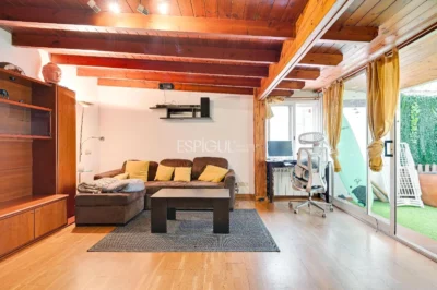 APARTMENT FOR SALE IN THE HEART OF EIXAMPLE