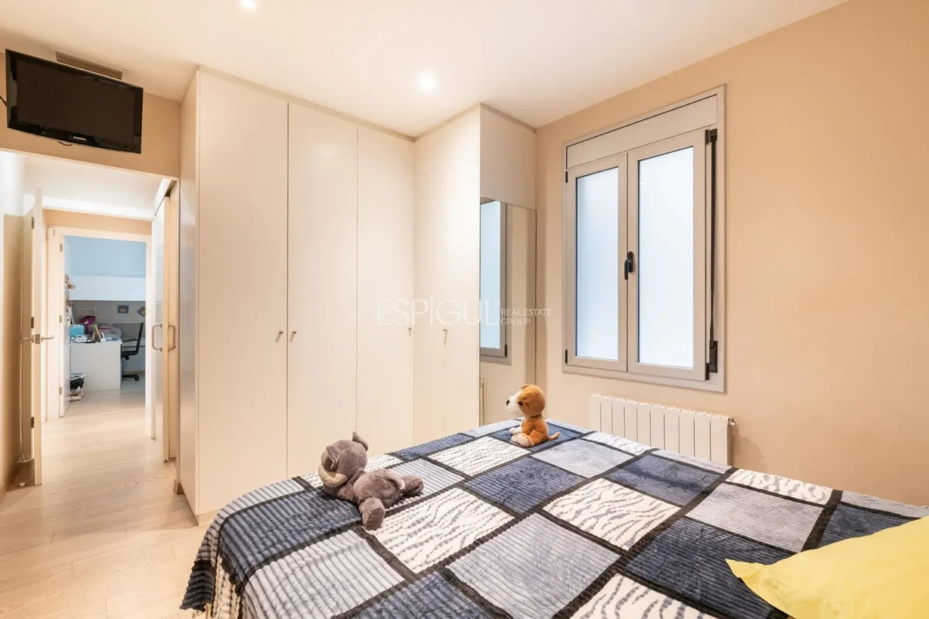 Apartment for sale in Antiga Esquerra de l’Eixample – Classic elegance and modern comfort