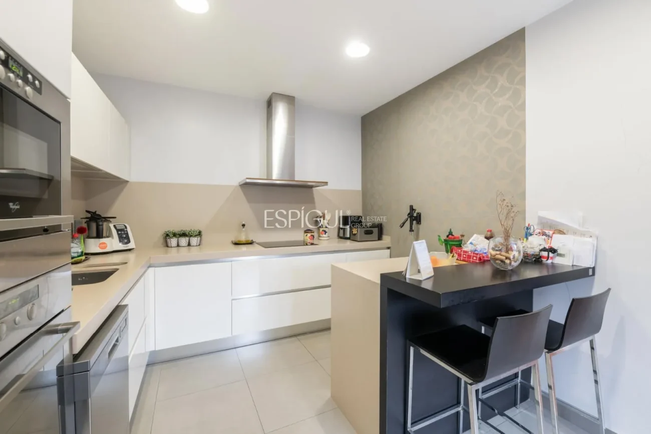 Apartment for sale in Antiga Esquerra de l’Eixample – Classic elegance and modern comfort