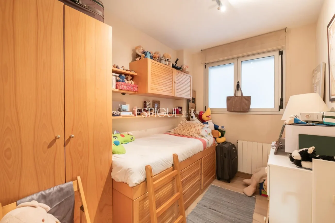 Wohnung zum Verkauf in der Antiga Esquerra de l’Eixample – Klassische Eleganz und moderner Komfort