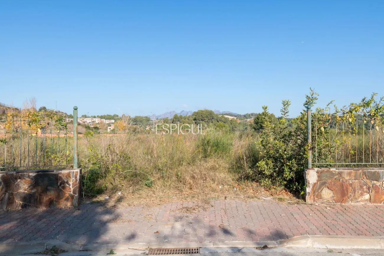 Building plot for sale in Golf Masia Bach