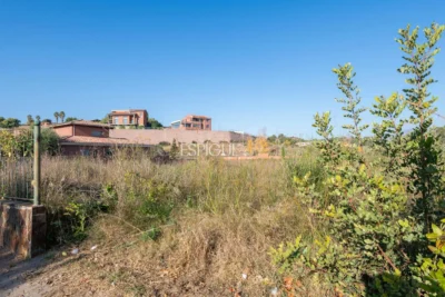 Building plot for sale in Golf Masia Bach