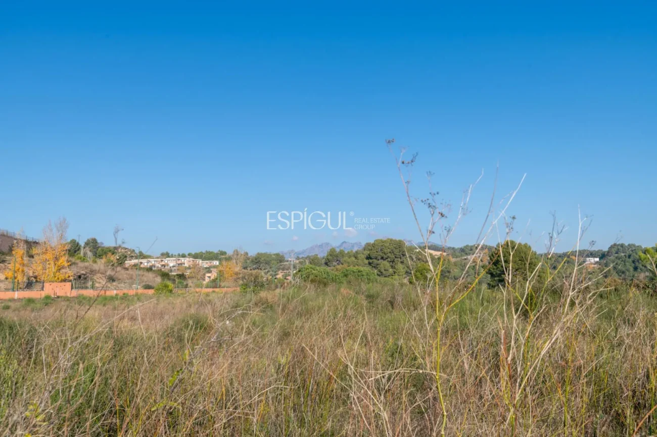 Building plot for sale in Golf Masia Bach