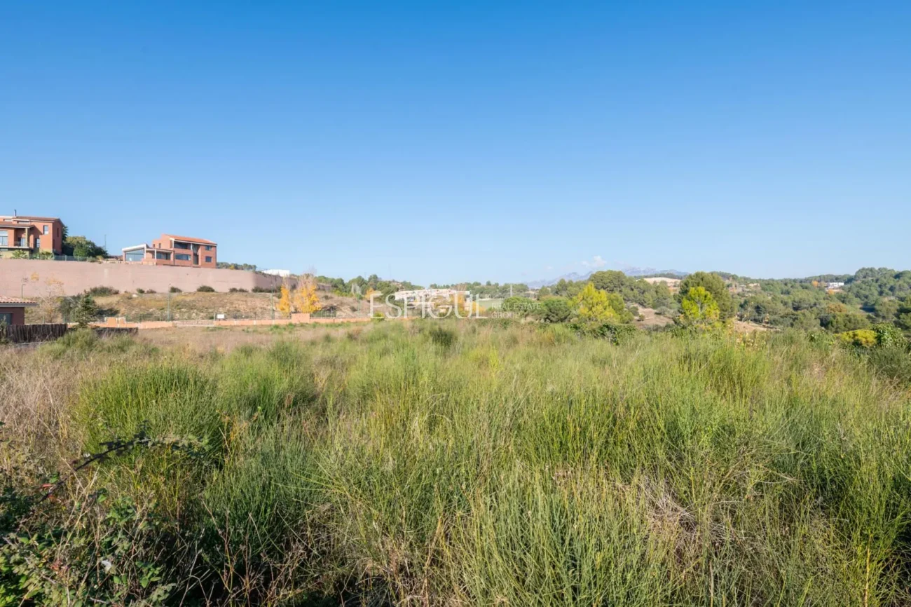 Building plot for sale in Golf Masia Bach