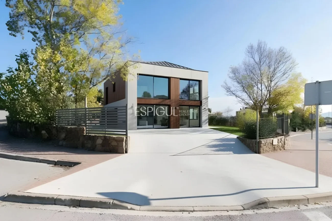 Building plot for sale in Golf Masia Bach