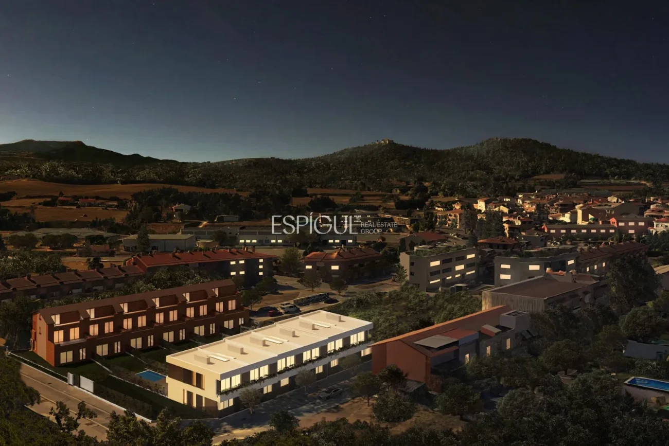 Tu refugio entre el mar y la ciudad: Estrena casa con jardín en el corazón de Palafolls.