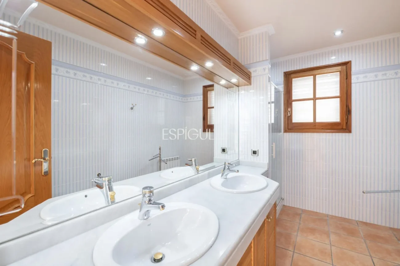 Spectaculaire villa de luxe avec vue sur la mer à Can Quirze, Mataró