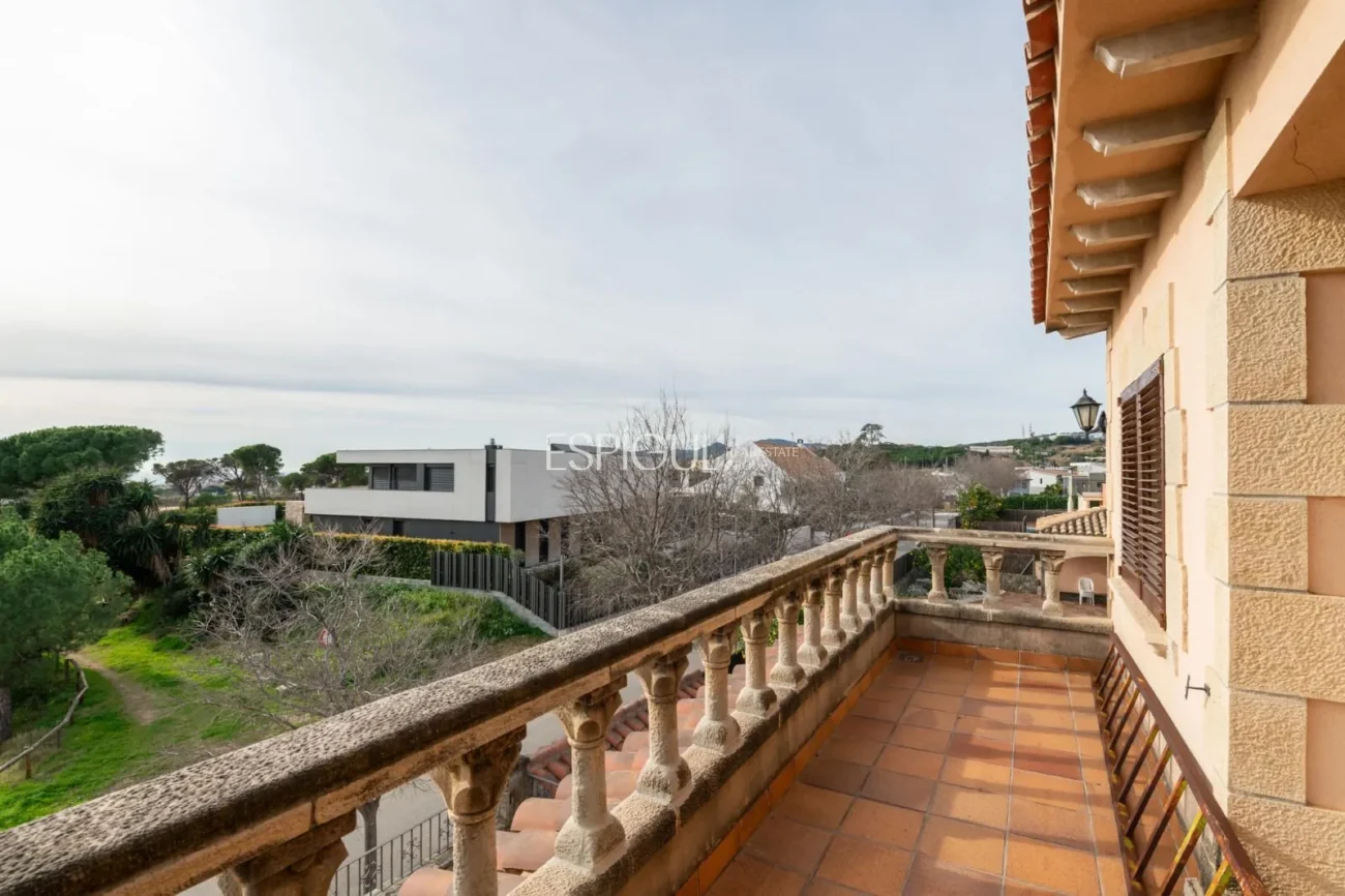 Spectaculaire villa de luxe avec vue sur la mer à Can Quirze, Mataró