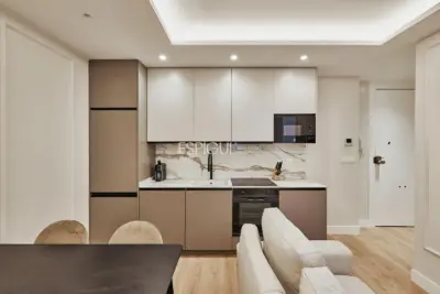 Piso en venta situado en Madrid, en la zona de Retiro.