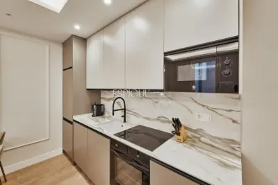 Piso en venta situado en Madrid, en la zona de Retiro.