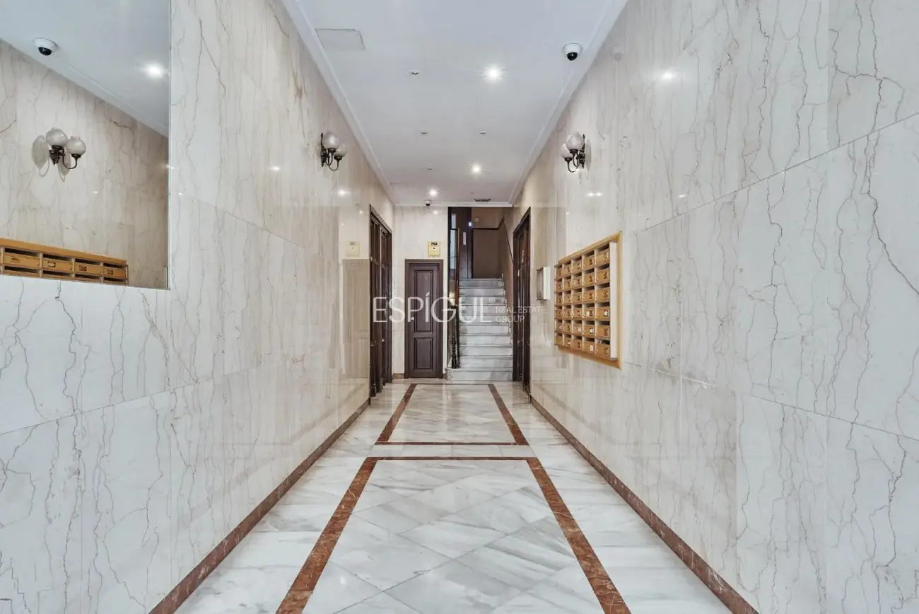 Piso en venta situado en Madrid, en la zona de Retiro.