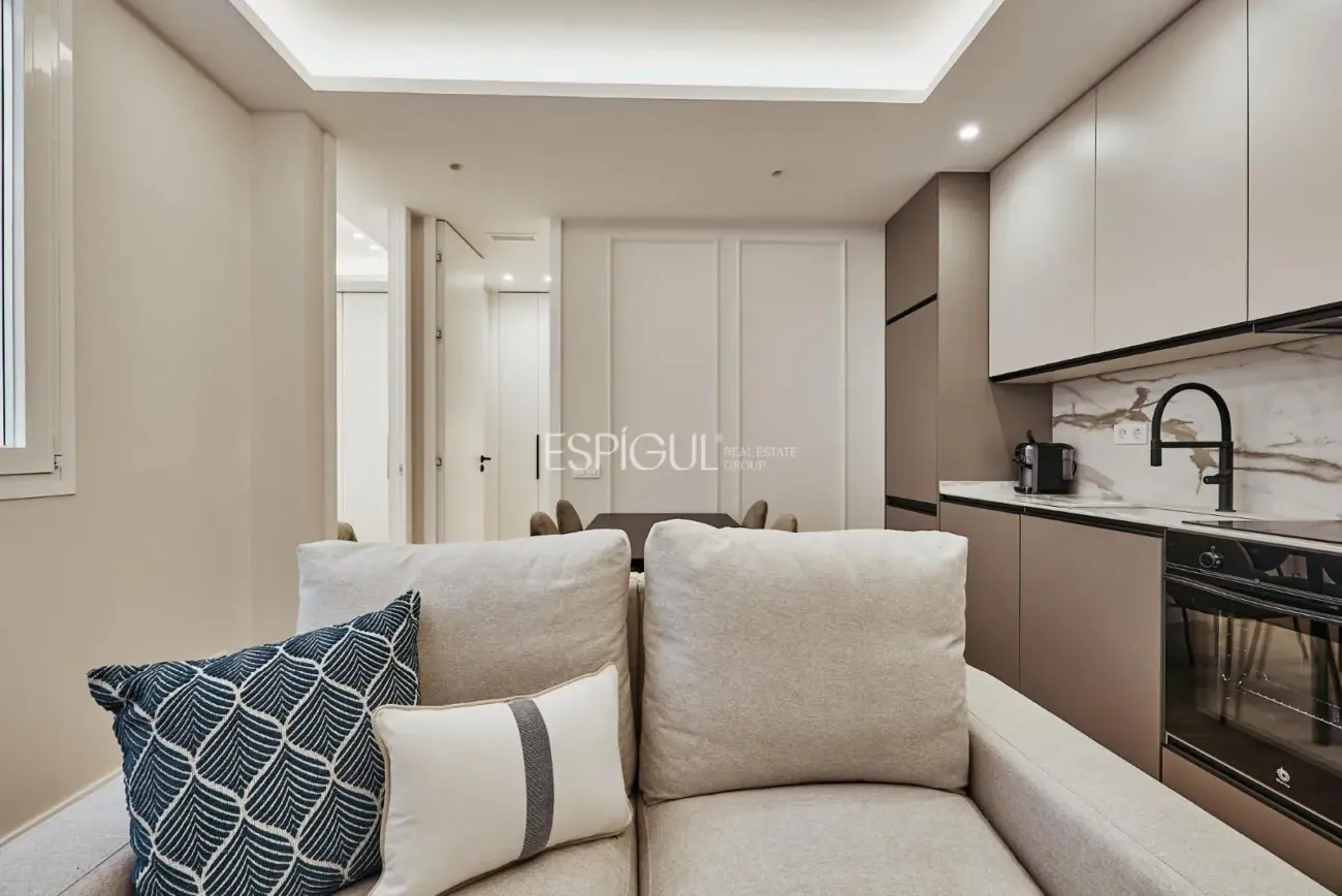 Piso en venta situado en Madrid, en la zona de Retiro.