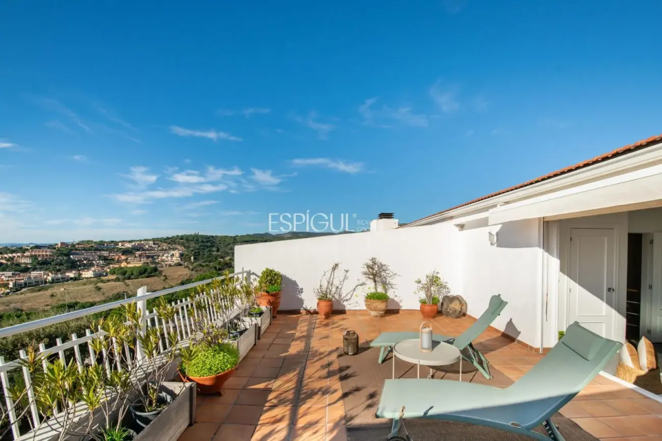 Adosado con espectaculares vistas en Sant Berger, Teia