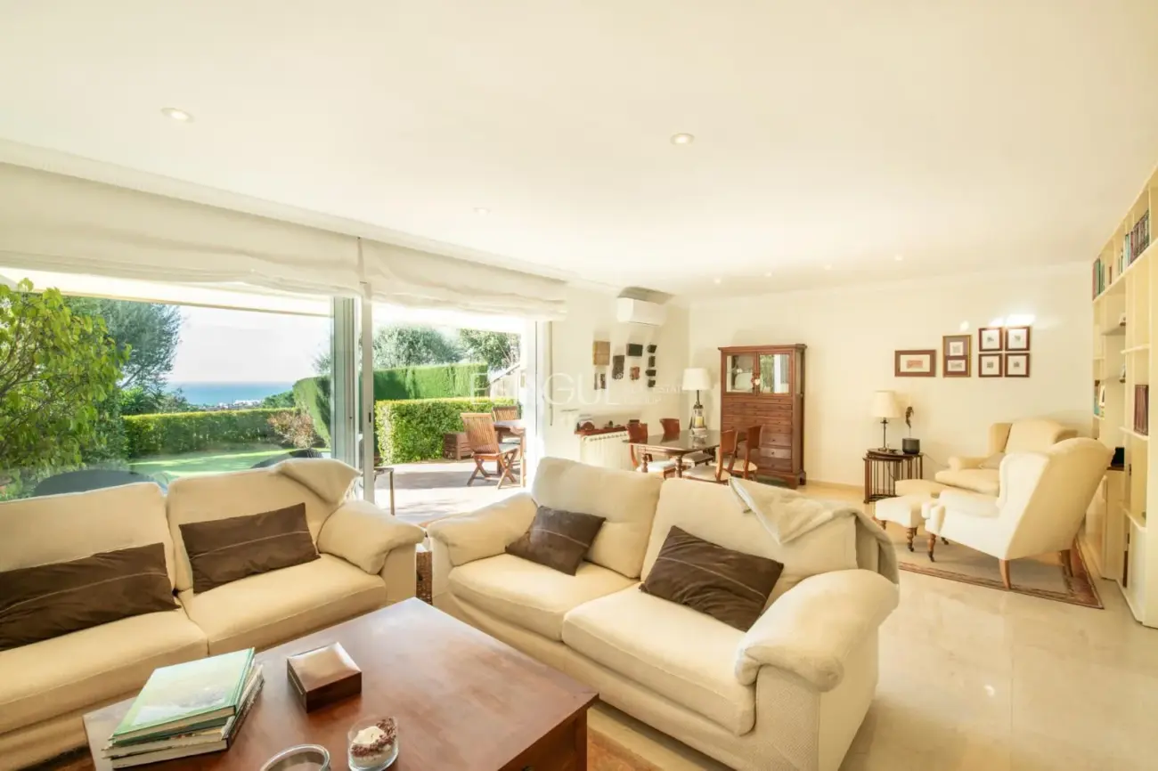 Adosado con espectaculares vistas en Sant Berger, Teia