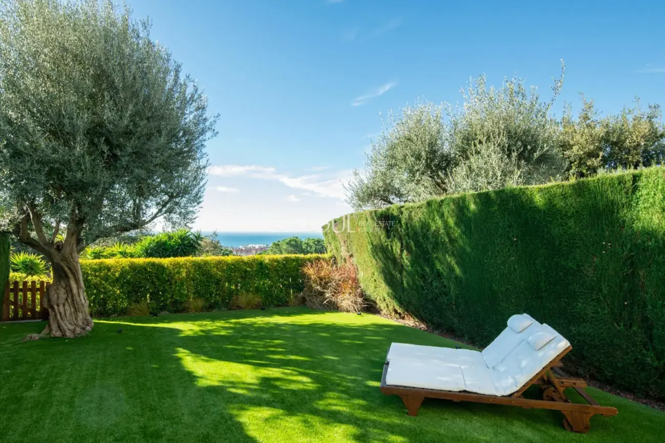 Adosado con espectaculares vistas en Sant Berger, Teia