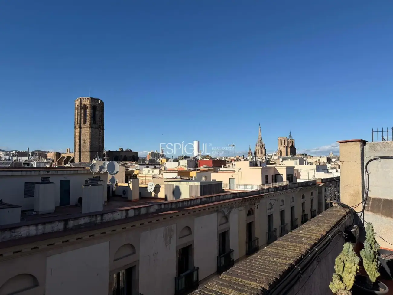 Penthouse for renovation on Carrer de Ferran, El Gòtic