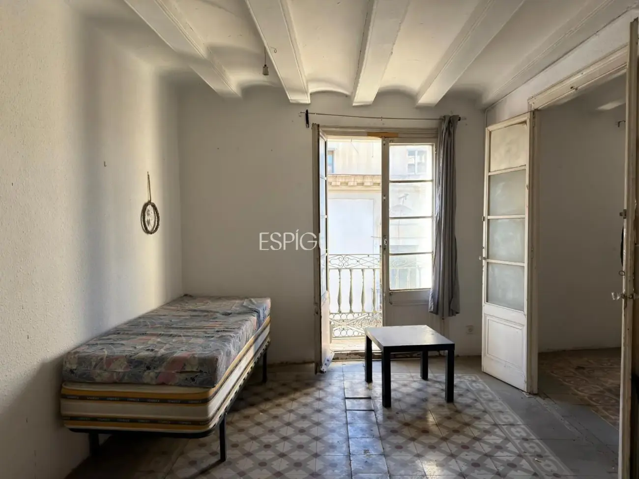 Penthouse for renovation on Carrer de Ferran, El Gòtic