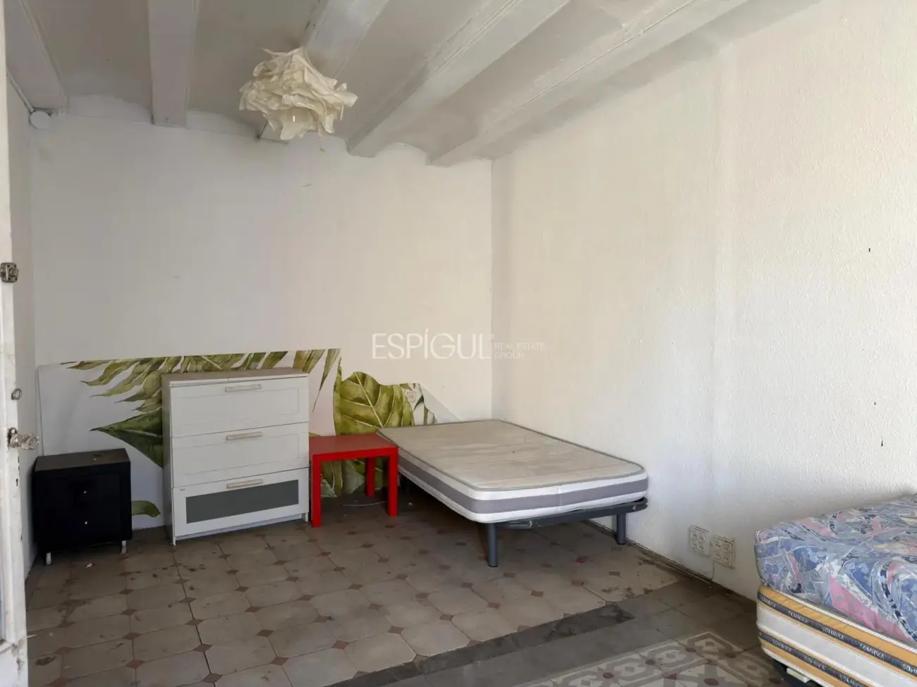 Penthouse for renovation on Carrer de Ferran, El Gòtic