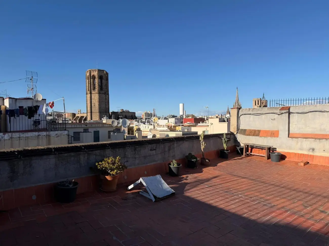 Penthouse for renovation on Carrer de Ferran, El Gòtic