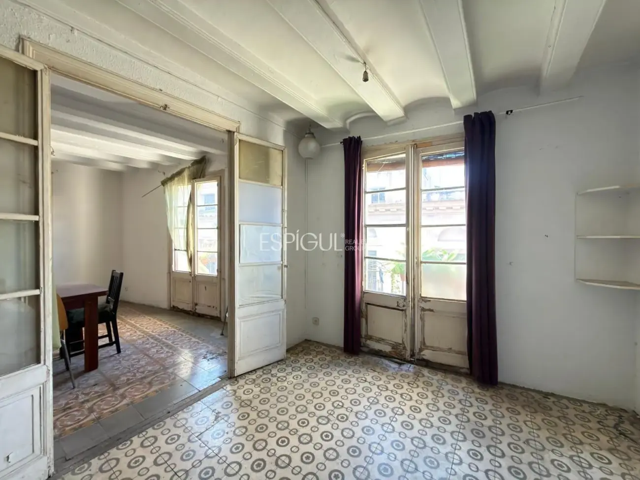 Penthouse for renovation on Carrer de Ferran, El Gòtic