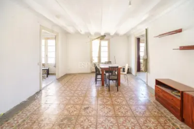 Penthouse for renovation on Carrer de Ferran, El Gòtic