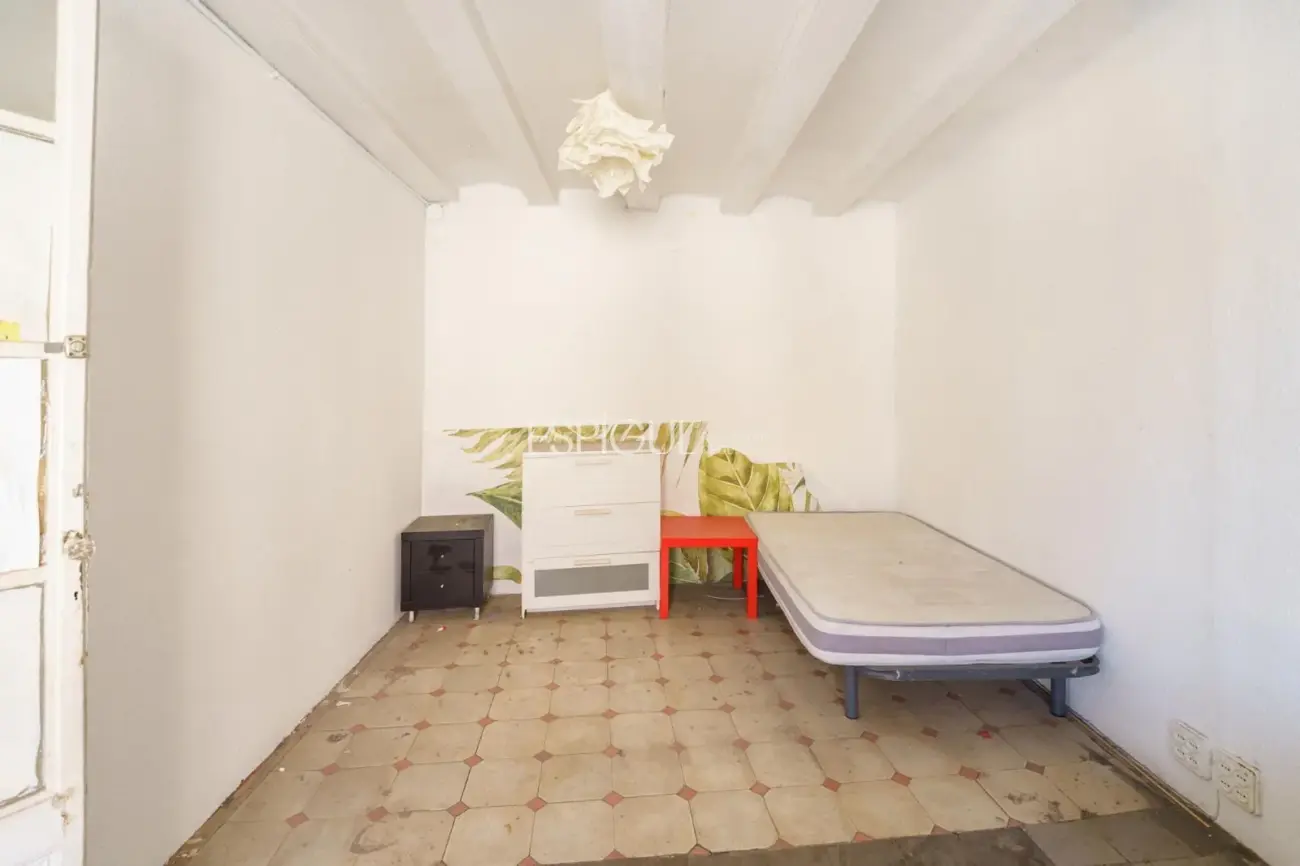 Penthouse for renovation on Carrer de Ferran, El Gòtic