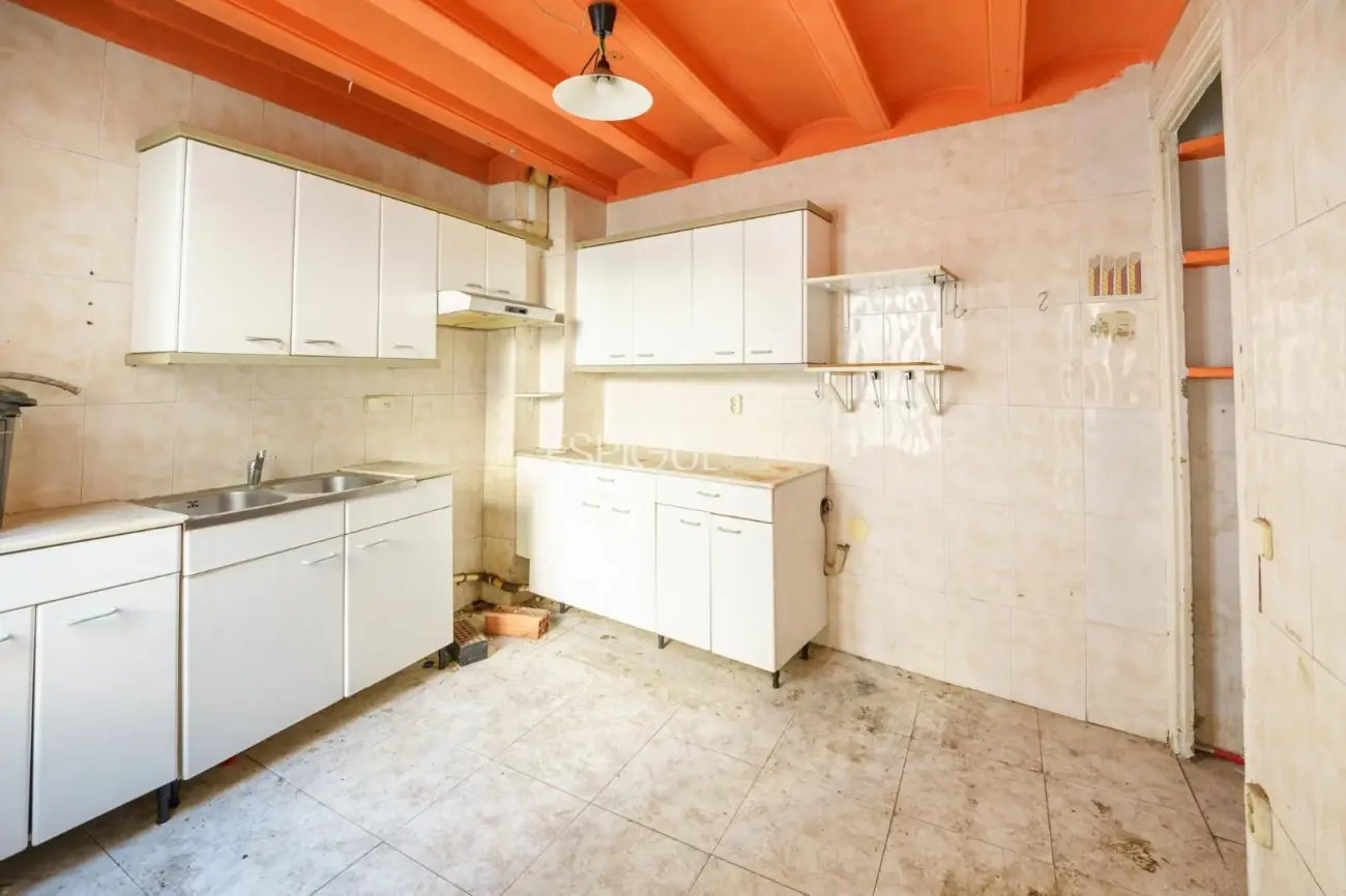 Penthouse for renovation on Carrer de Ferran, El Gòtic