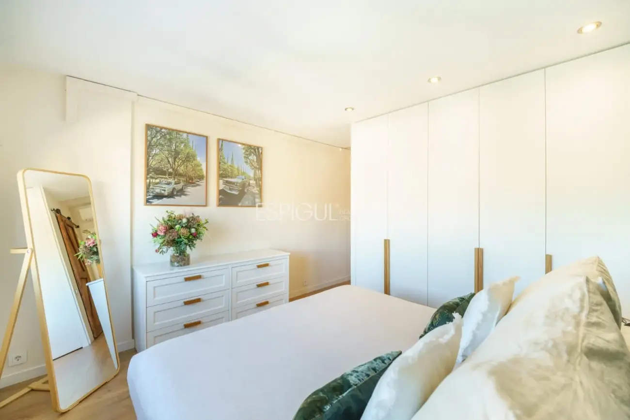 Penthouse for sale in the center of Sant Cugat del Vallès