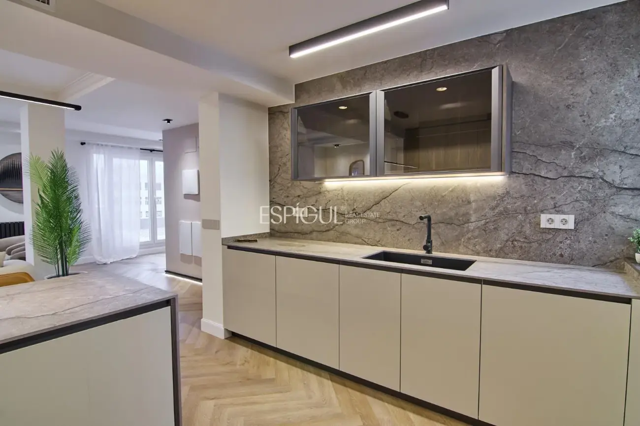 Ático situado en Madrid, en la exclusiva zona de Salamanca.