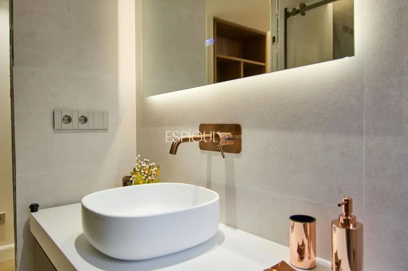 Ático situado en Madrid, en la exclusiva zona de Salamanca.