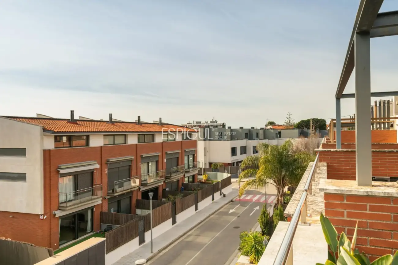 Casa adosada reformada a 200m de la playa y Port Balís en Sant Andreu de Llavaneres