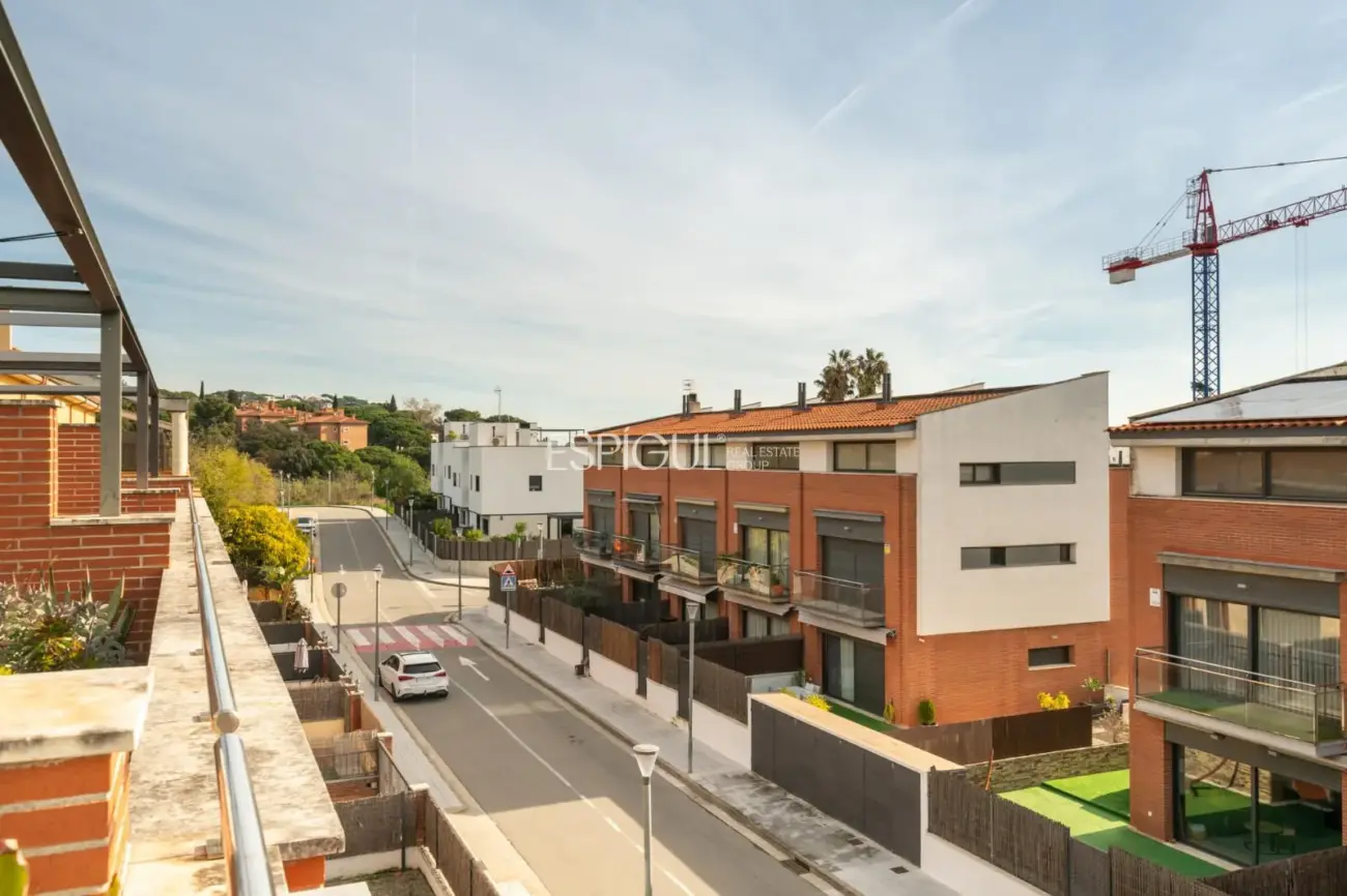 Casa adosada reformada a 200m de la playa y Port Balís en Sant Andreu de Llavaneres
