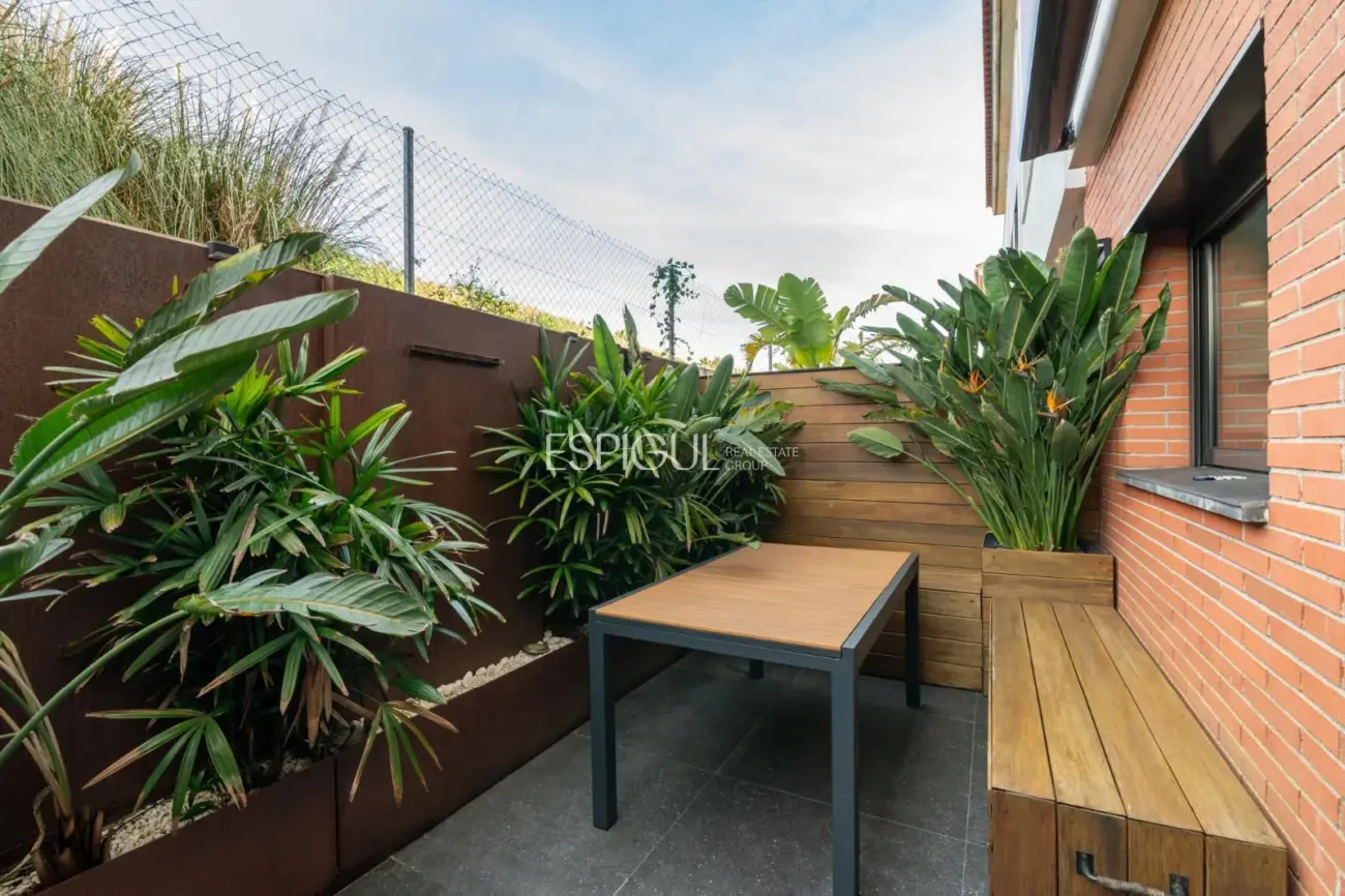 Casa adosada reformada a 200m de la playa y Port Balís en Sant Andreu de Llavaneres