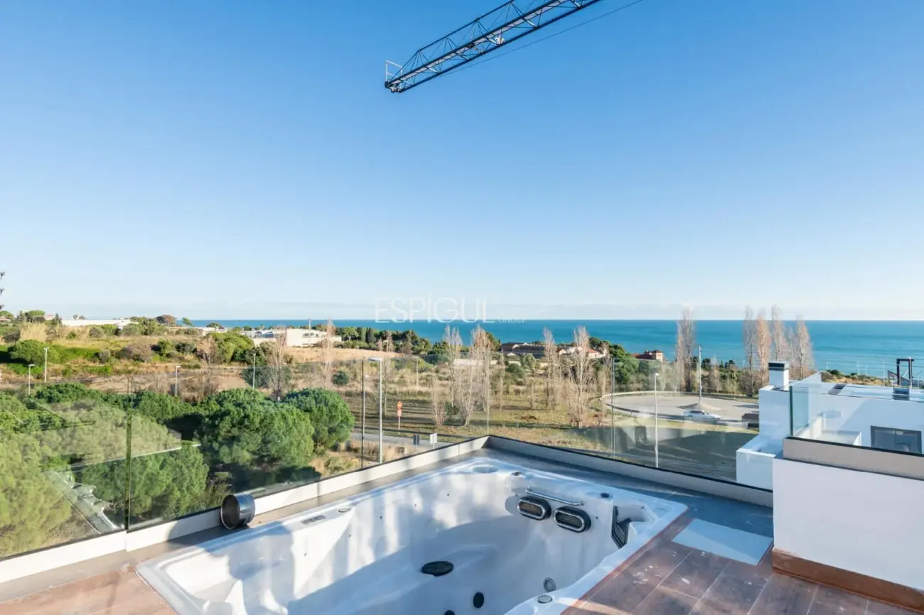 Casa independiente con espectaculares vistas al mar en Montgat