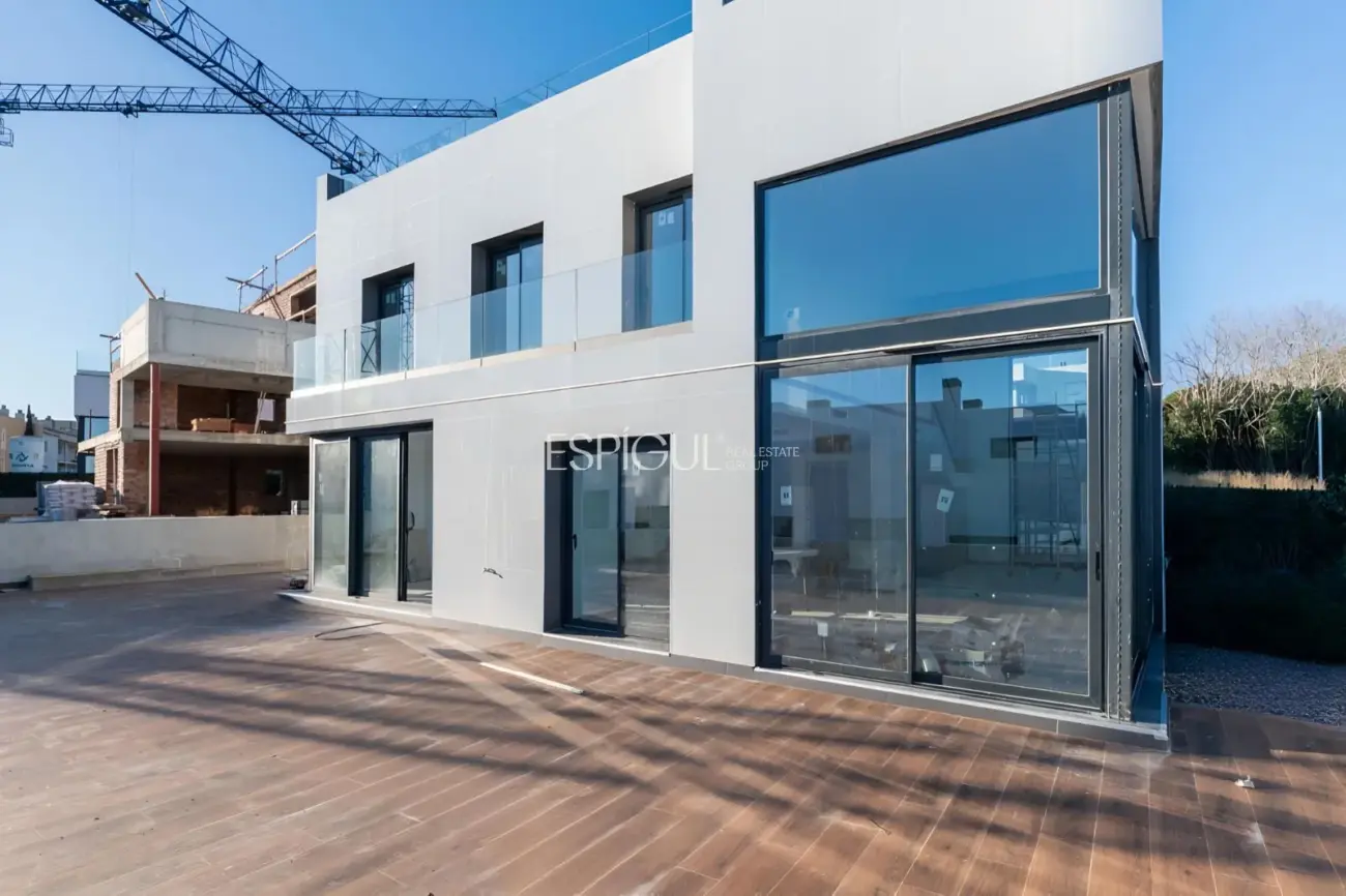 Casa independiente con espectaculares vistas al mar en Montgat