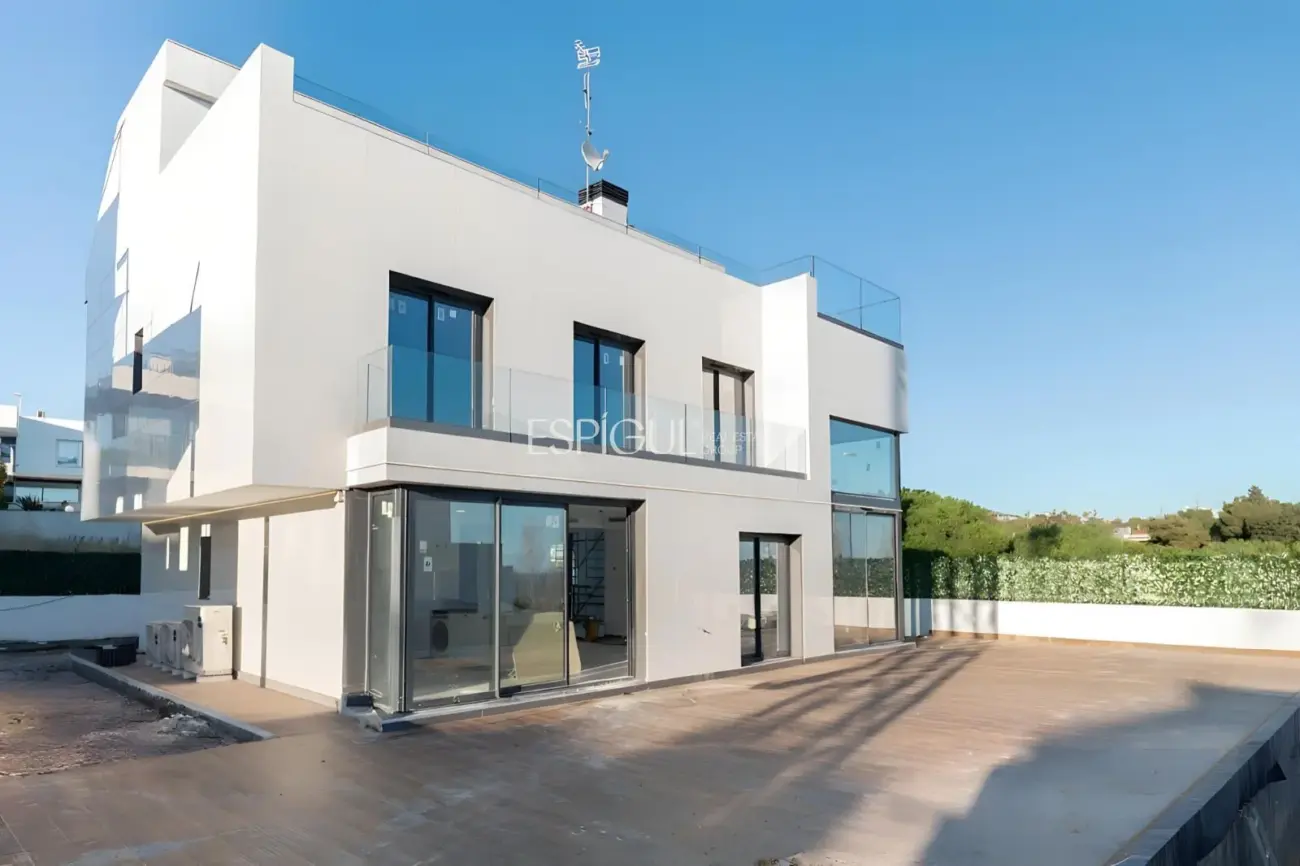 Casa independiente con espectaculares vistas al mar en Montgat