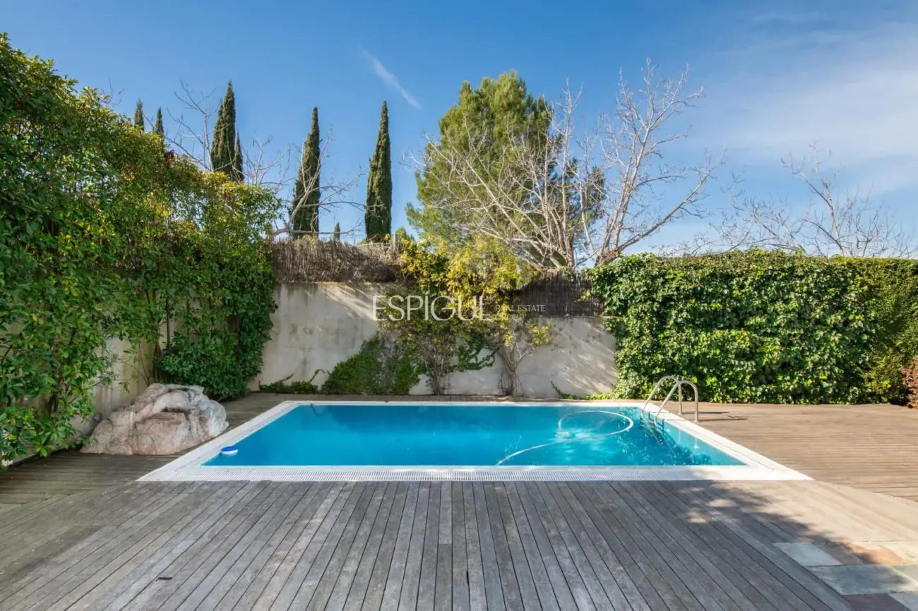 Шале на продажу в Arxiu, Sant Cugat del Vallés